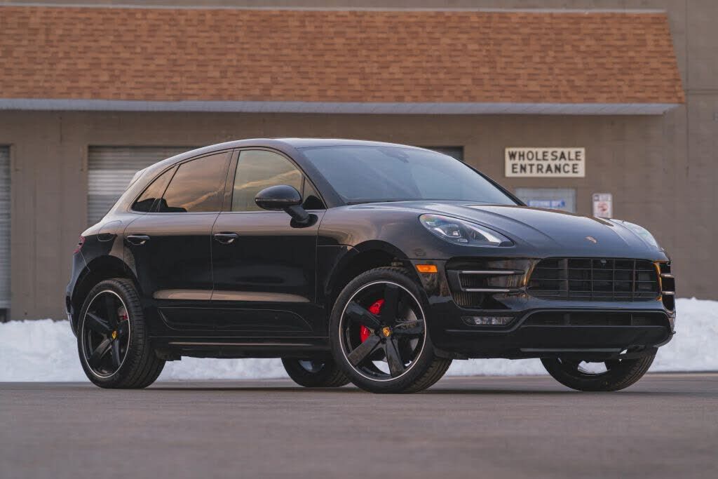 2018 PORSCHE Macan