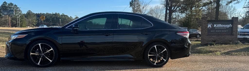 2018 TOYOTA Camry