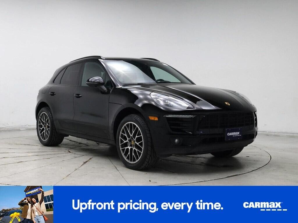 2018 PORSCHE Macan
