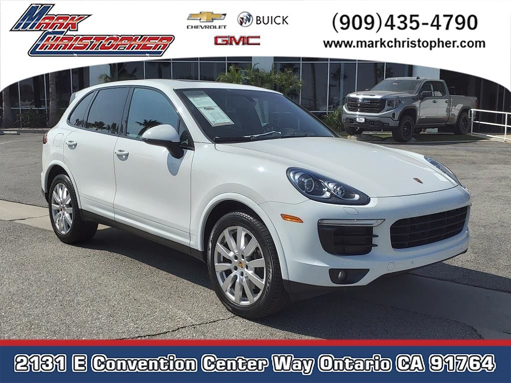 2017 PORSCHE Cayenne