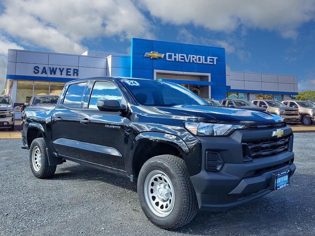 2024 CHEVROLET Colorado