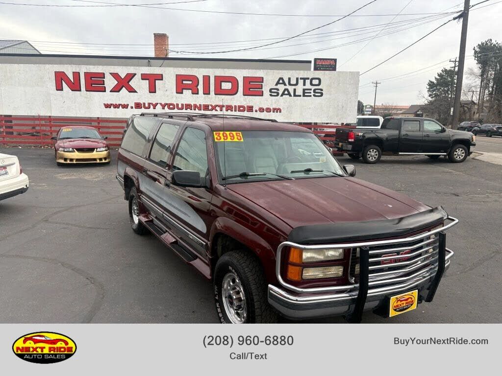GMC Suburban