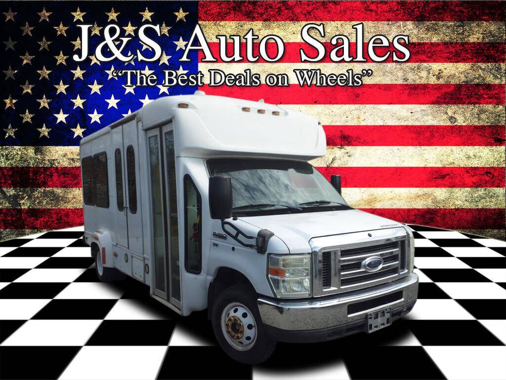 2013 FORD E-350