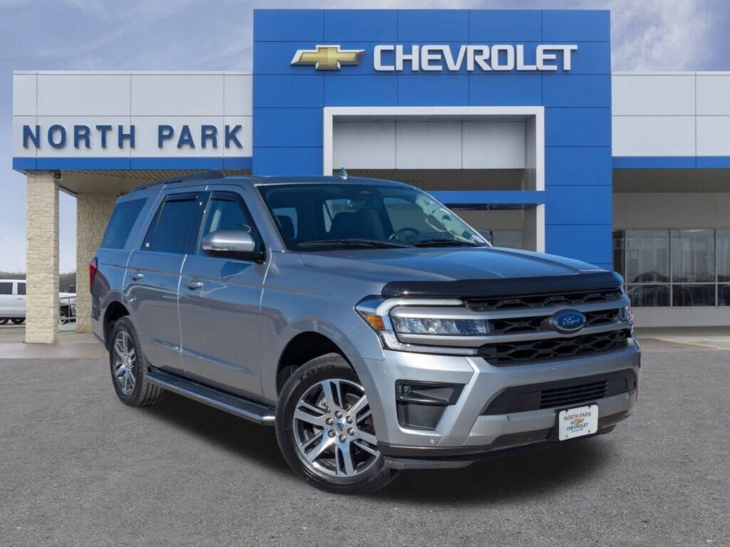 2022 FORD Expedition