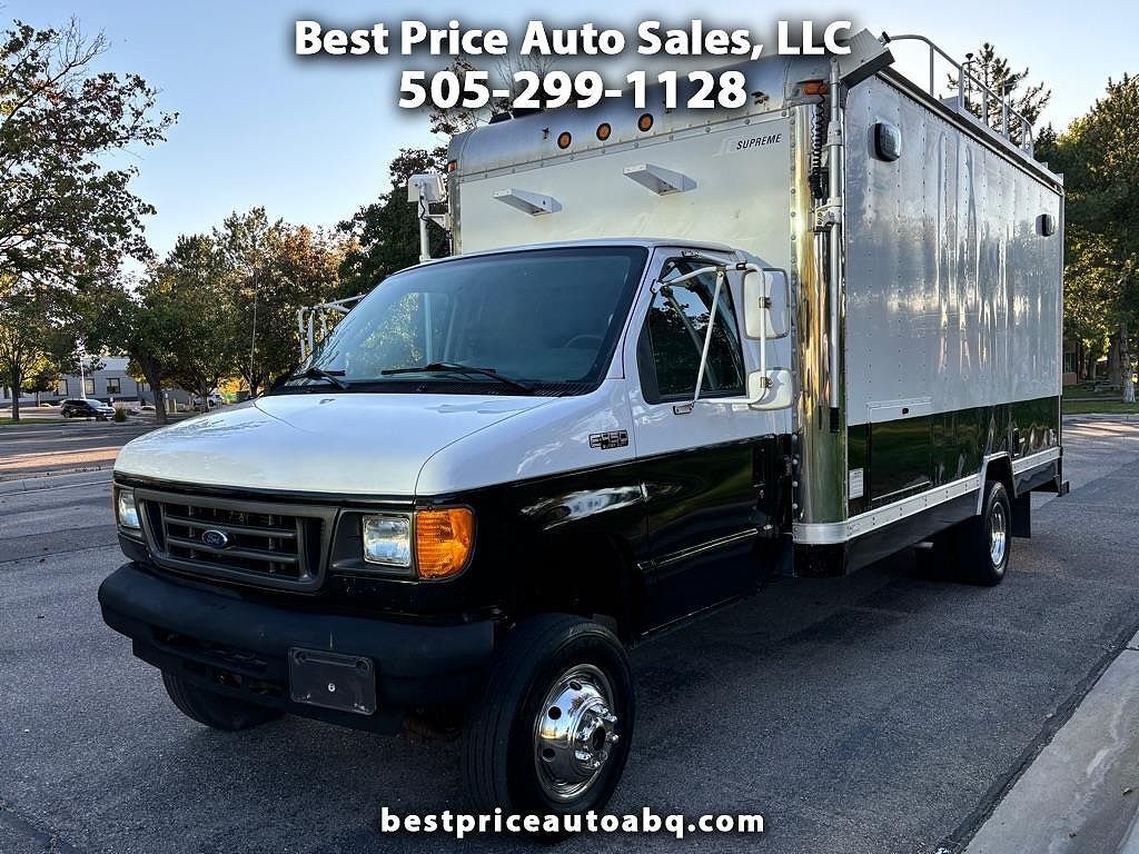 2005 FORD E-450