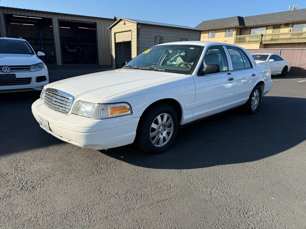 2006 FORD Crown Victoria