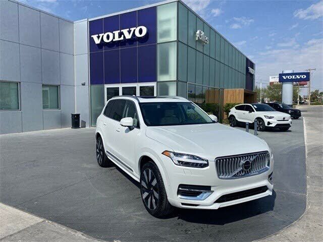 2025 VOLVO XC90