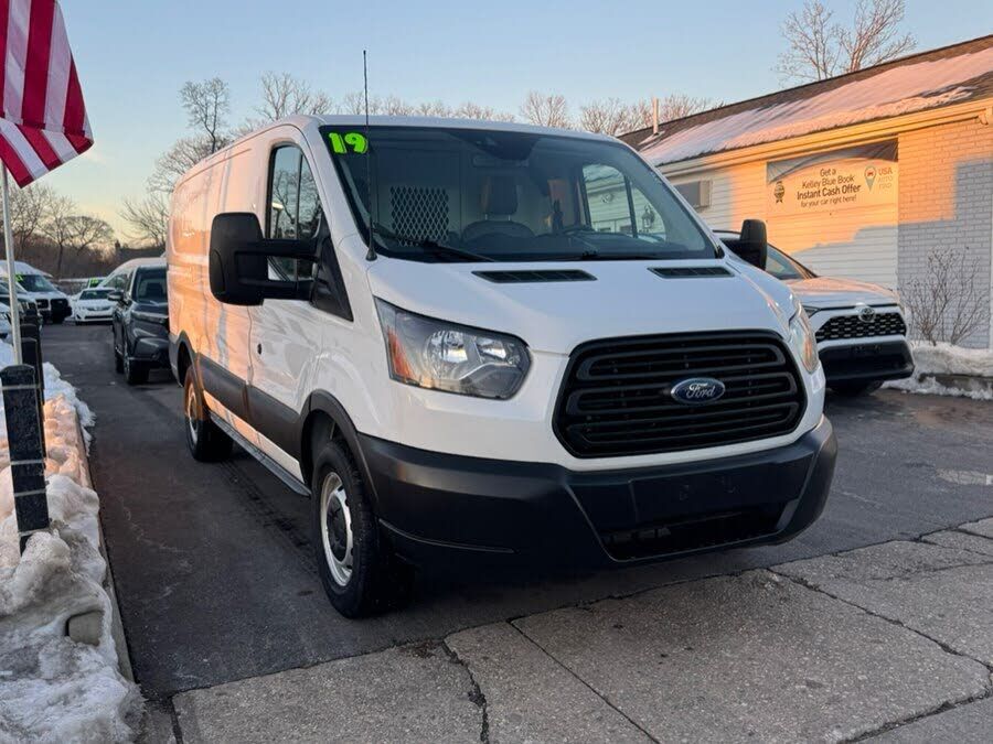 2019 FORD Transit
