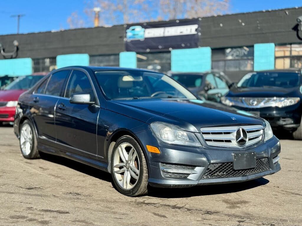 2013 MERCEDES-BENZ C-Class