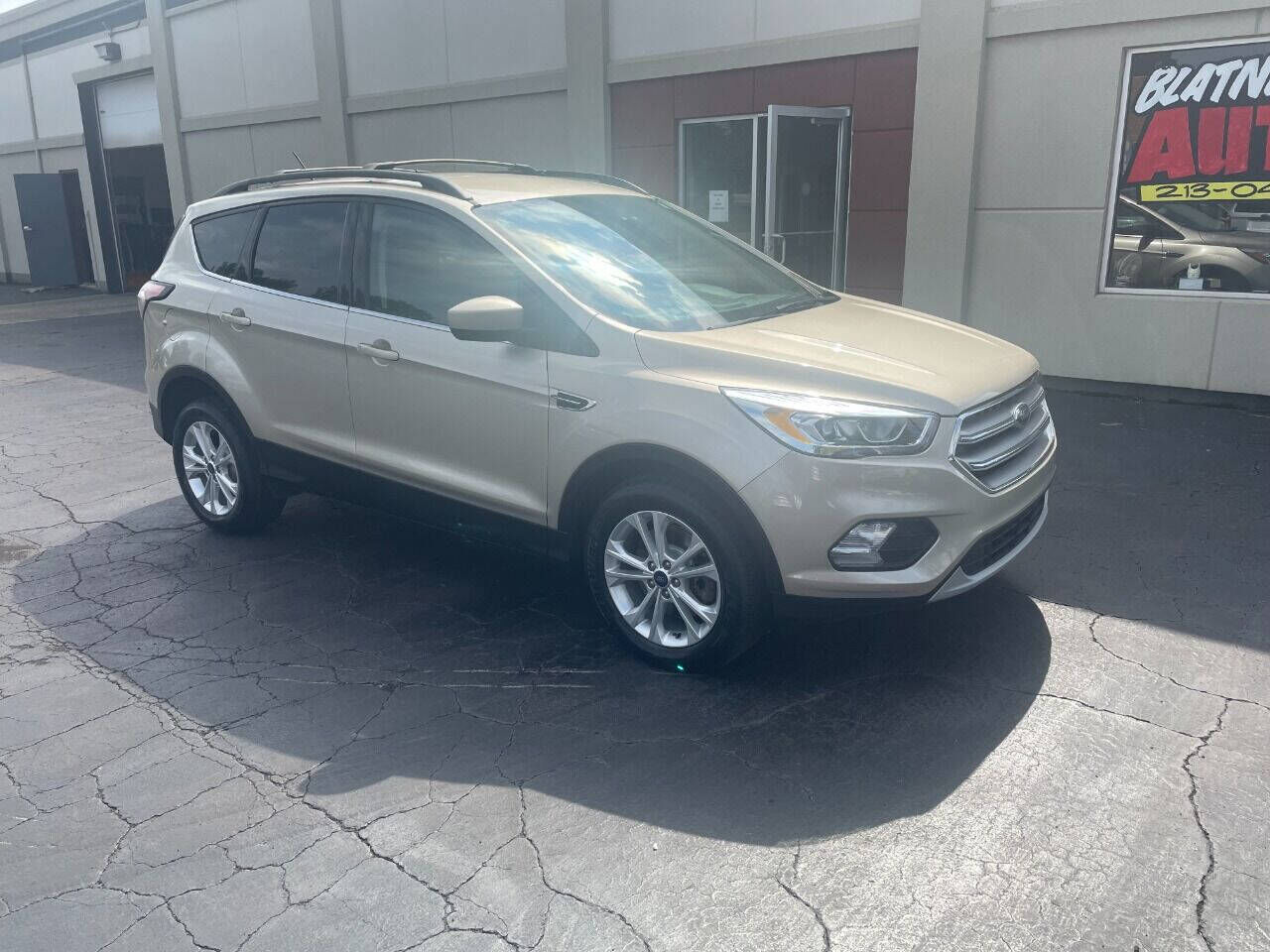 2017 FORD Escape