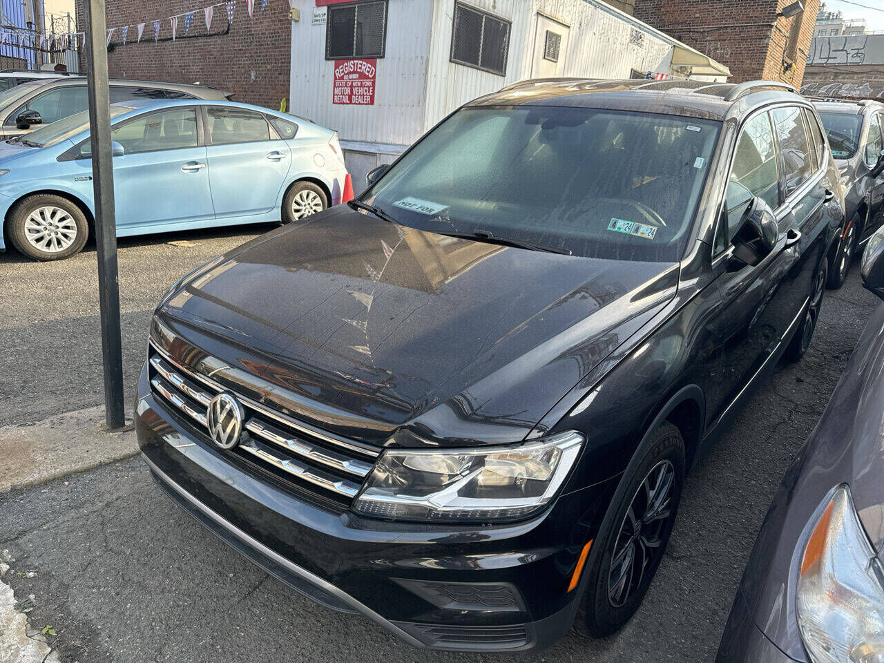 2021 VOLKSWAGEN Tiguan