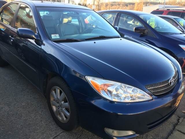 2004 TOYOTA Camry