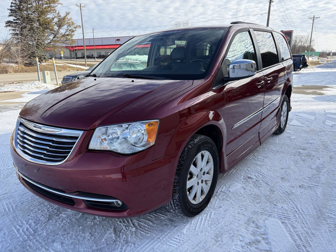 2011 CHRYSLER Town and Country