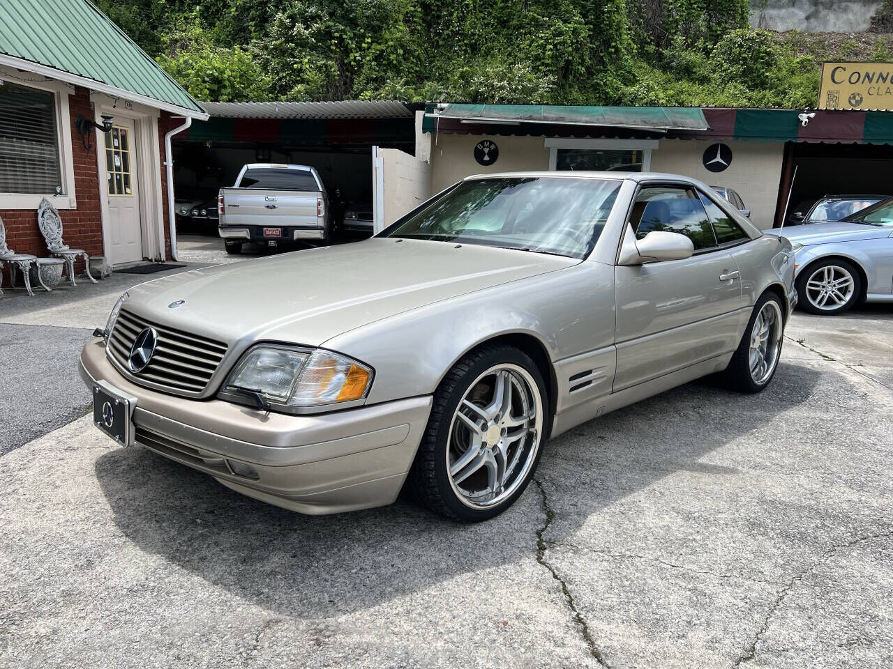 Mercedes-Benz SL-Class