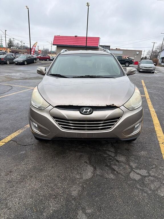 2013 HYUNDAI Tucson
