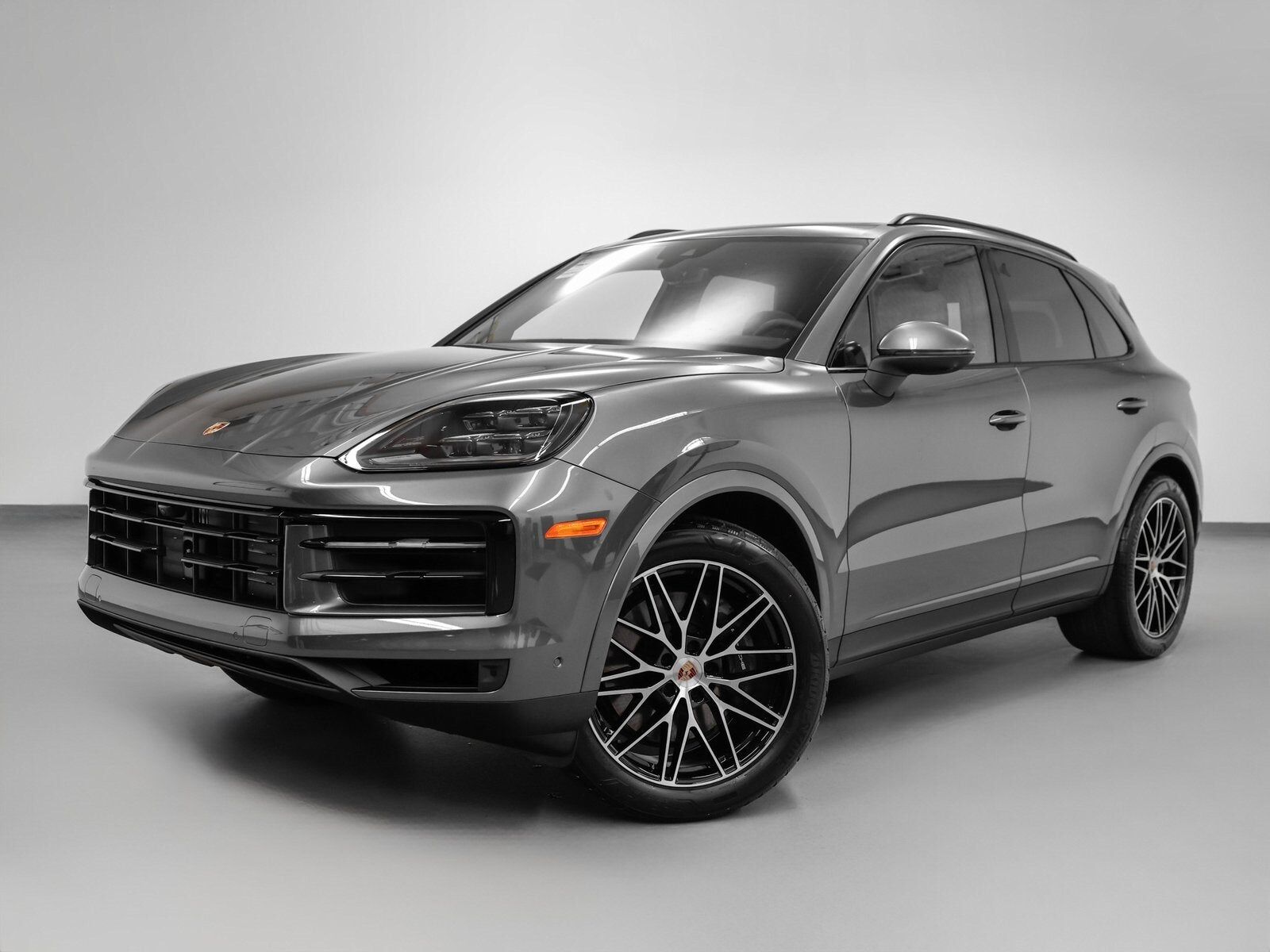2025 PORSCHE Cayenne