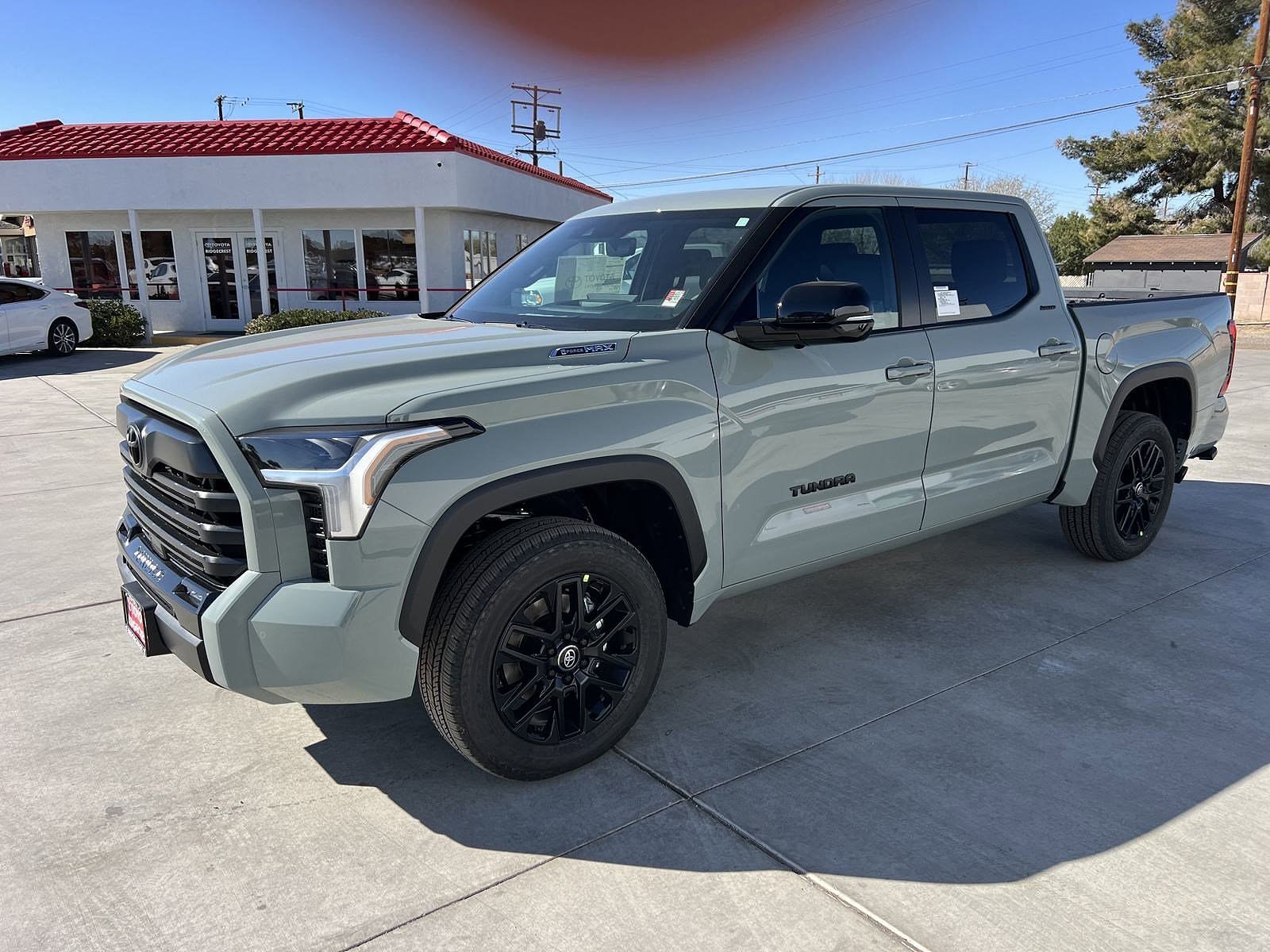 2025 TOYOTA Tundra
