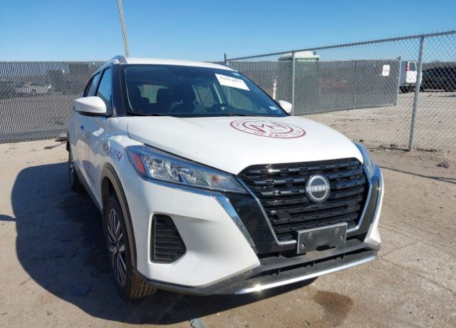 2023 NISSAN Kicks
