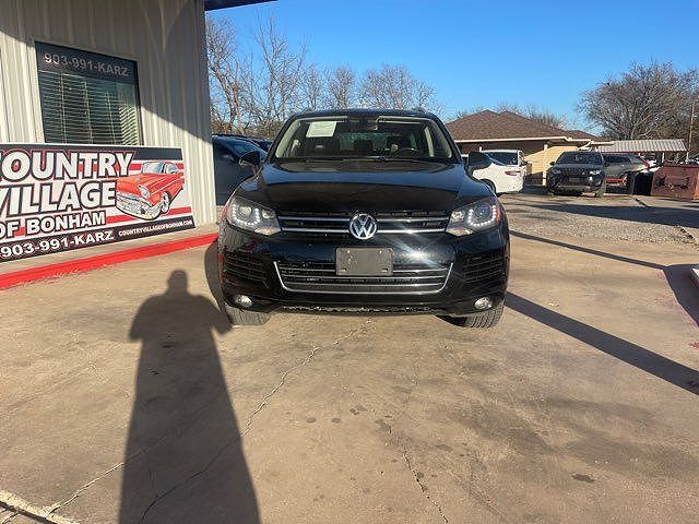 2013 VOLKSWAGEN Touareg
