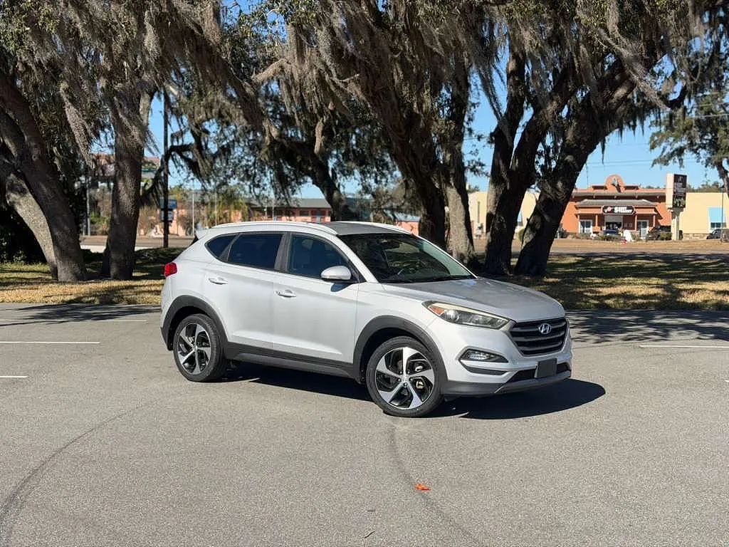 2016 HYUNDAI Tucson