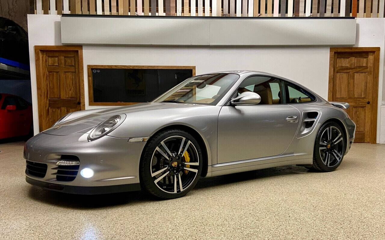 2011 PORSCHE 911