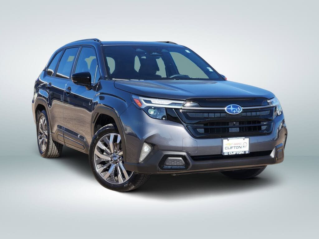 2025 SUBARU Forester