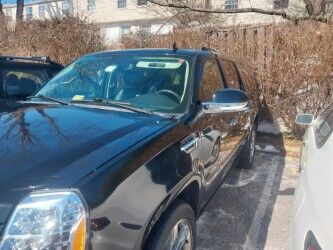 2010 CADILLAC Escalade