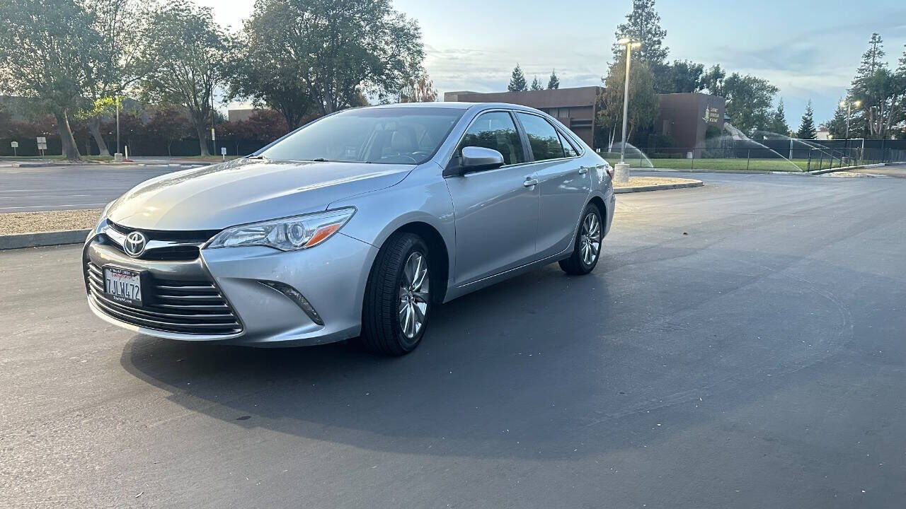 2015 TOYOTA Camry