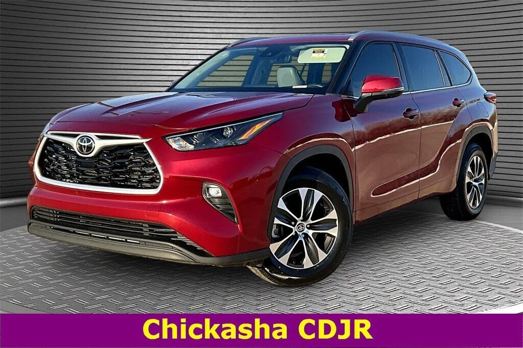 2022 TOYOTA Highlander