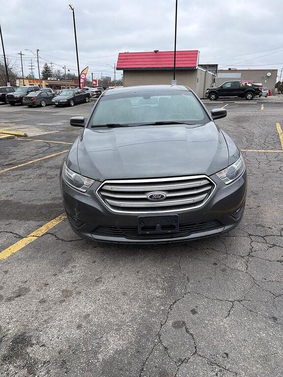 2016 FORD Taurus