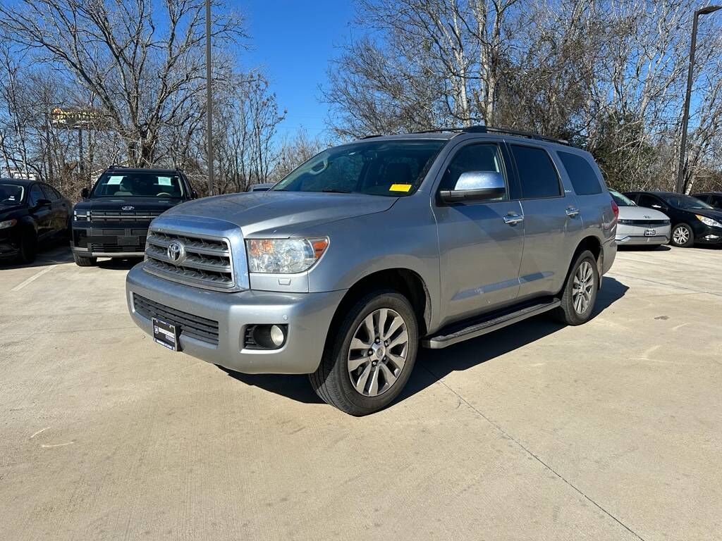 2013 TOYOTA Sequoia