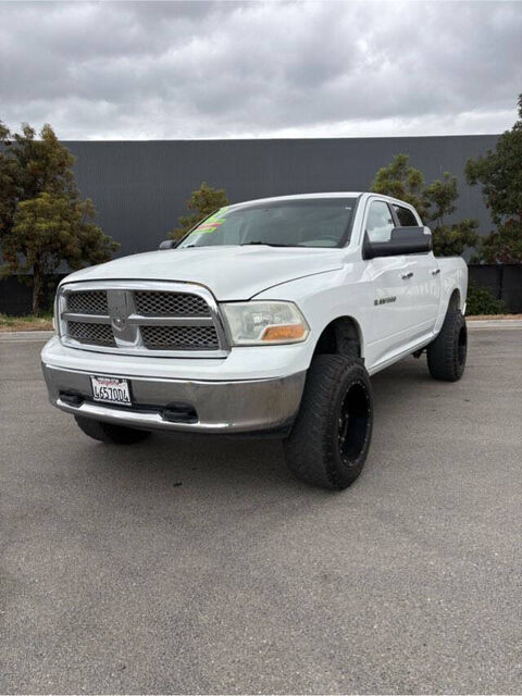 2012 DODGE Ram