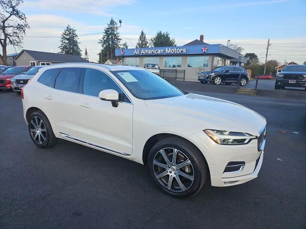 2020 VOLVO XC60