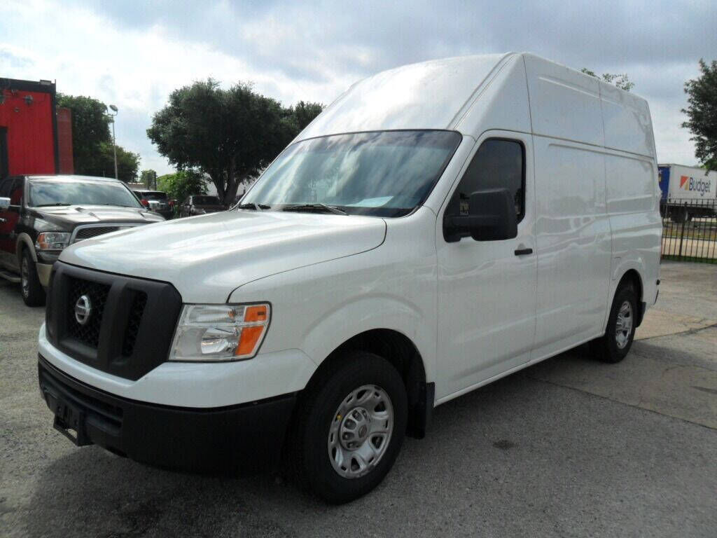2018 NISSAN NV