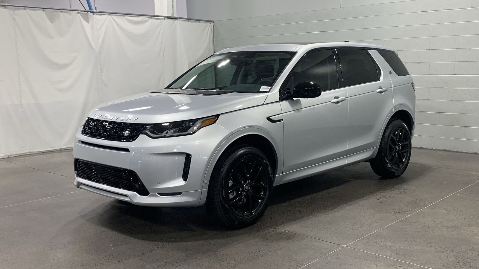 2025 LAND ROVER Discovery Sport