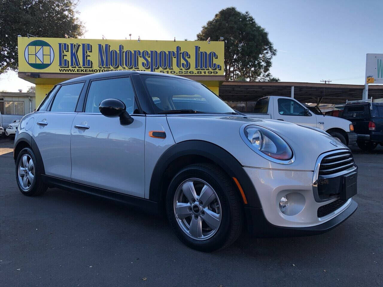 2017 MINI Cooper