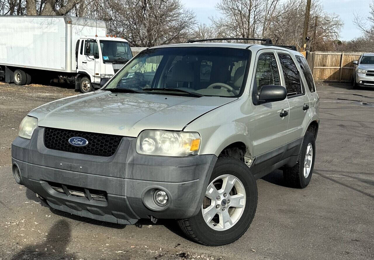 2005 FORD Escape