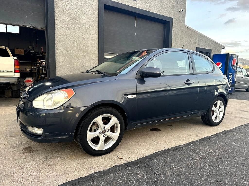 2011 HYUNDAI Accent