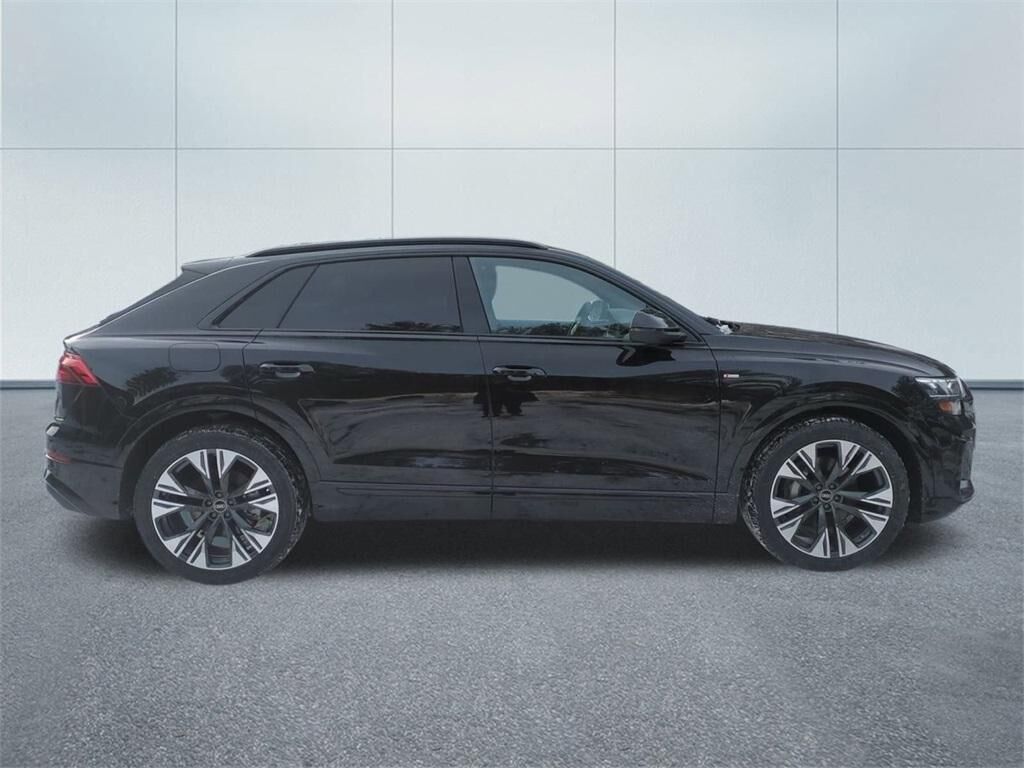2026 Audi Q8