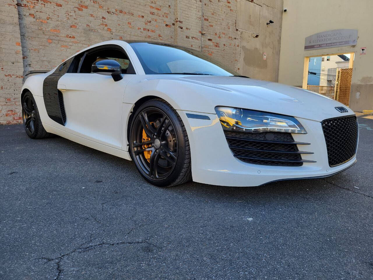 2009 AUDI R8