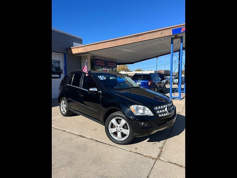 2010 MERCEDES-BENZ M-Class