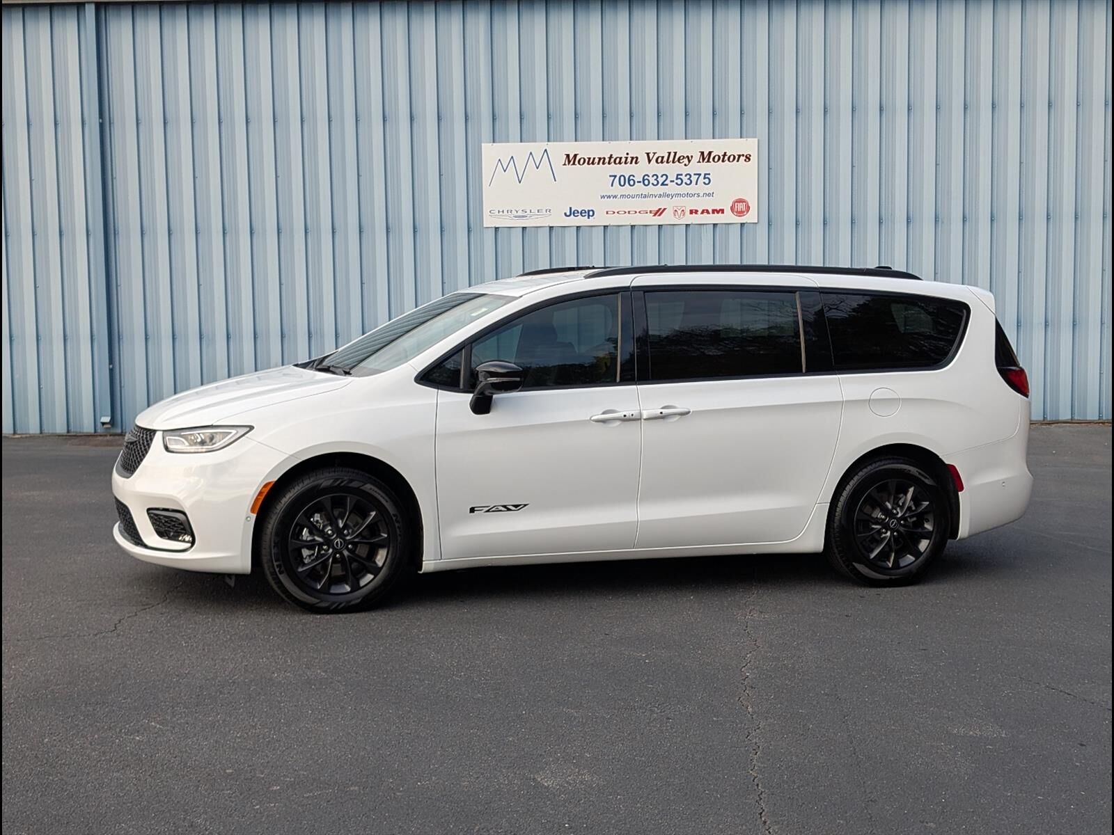 2025 CHRYSLER Pacifica