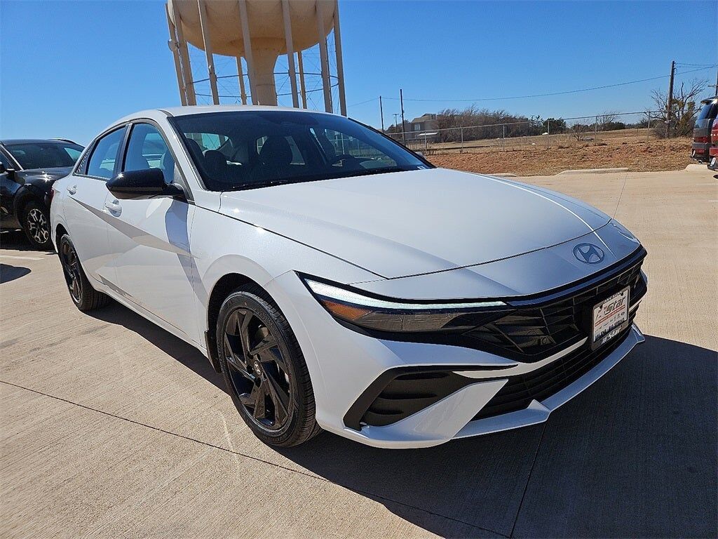 2026 HYUNDAI Elantra