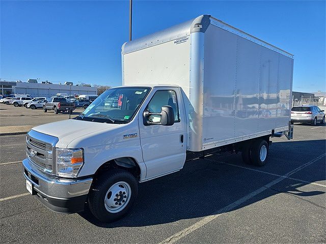2026 FORD E-450
