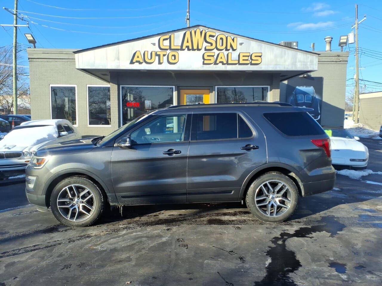 2017 FORD Explorer