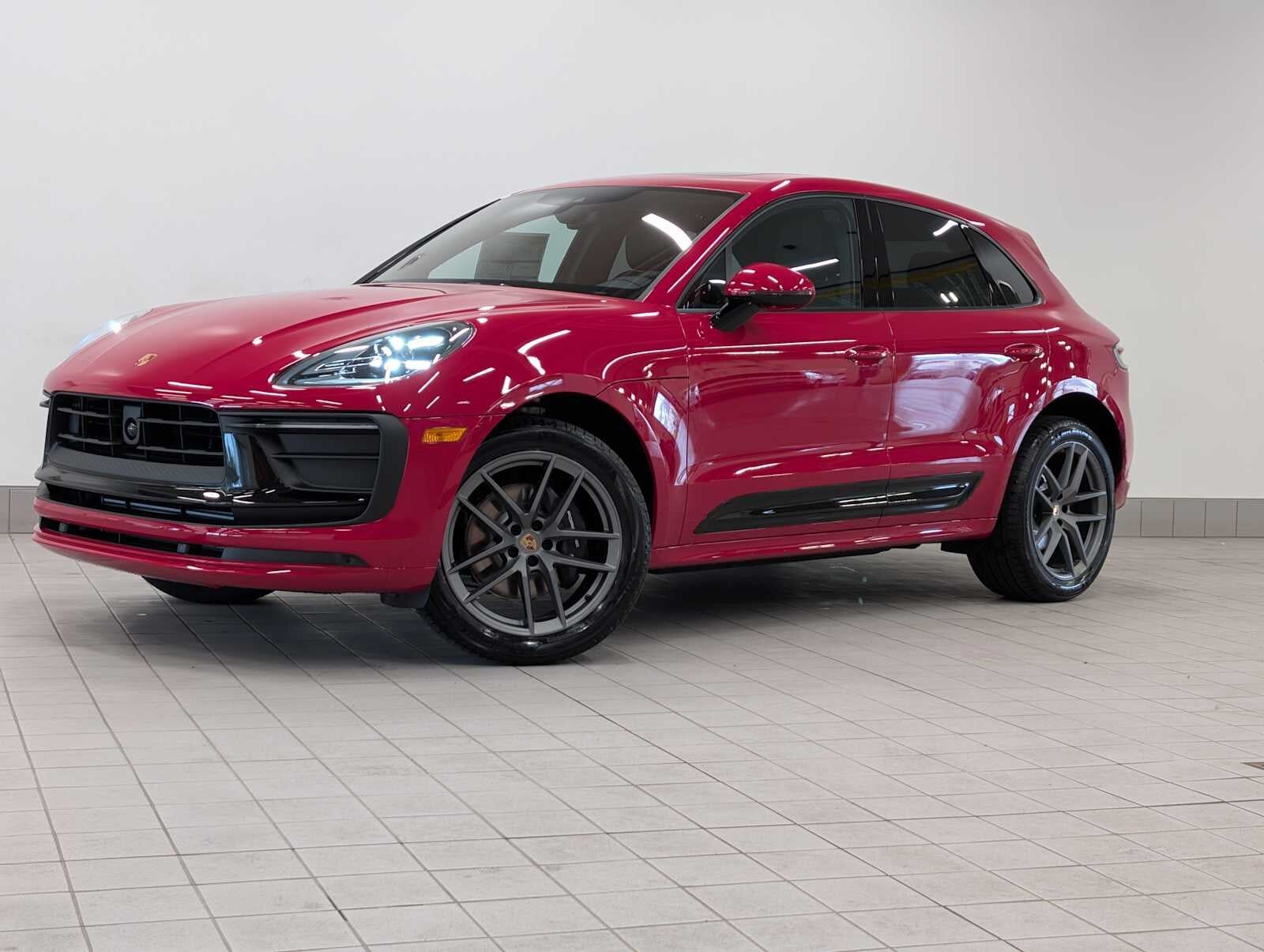 2026 PORSCHE Macan