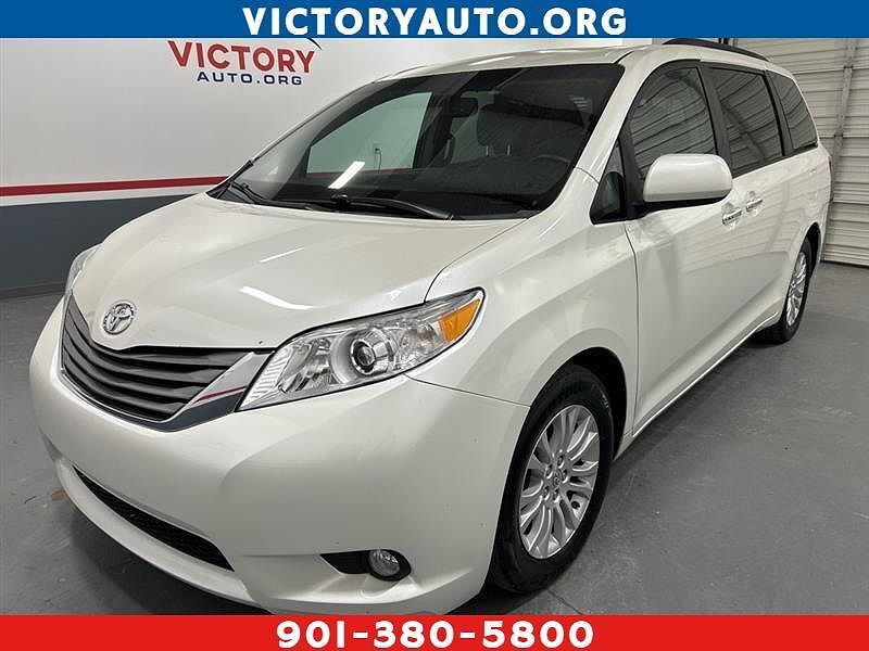 2015 TOYOTA Sienna