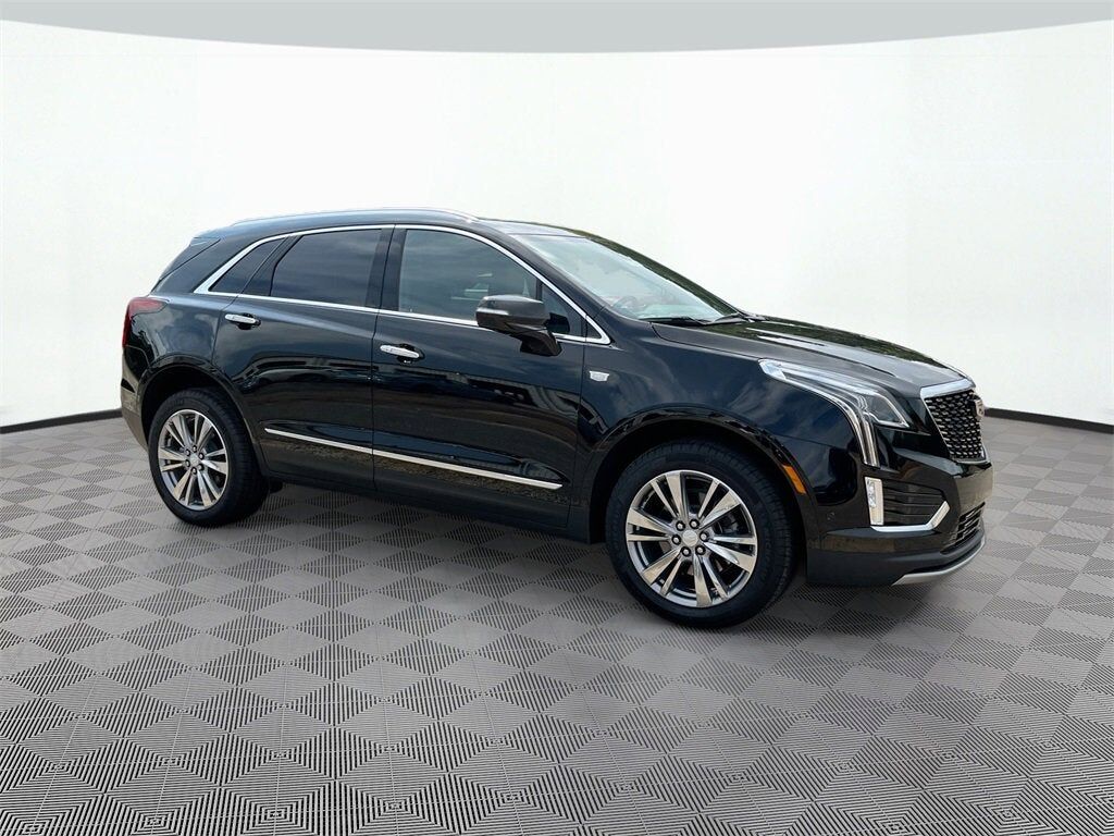 2025 CADILLAC XT5