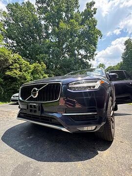 2017 VOLVO XC90