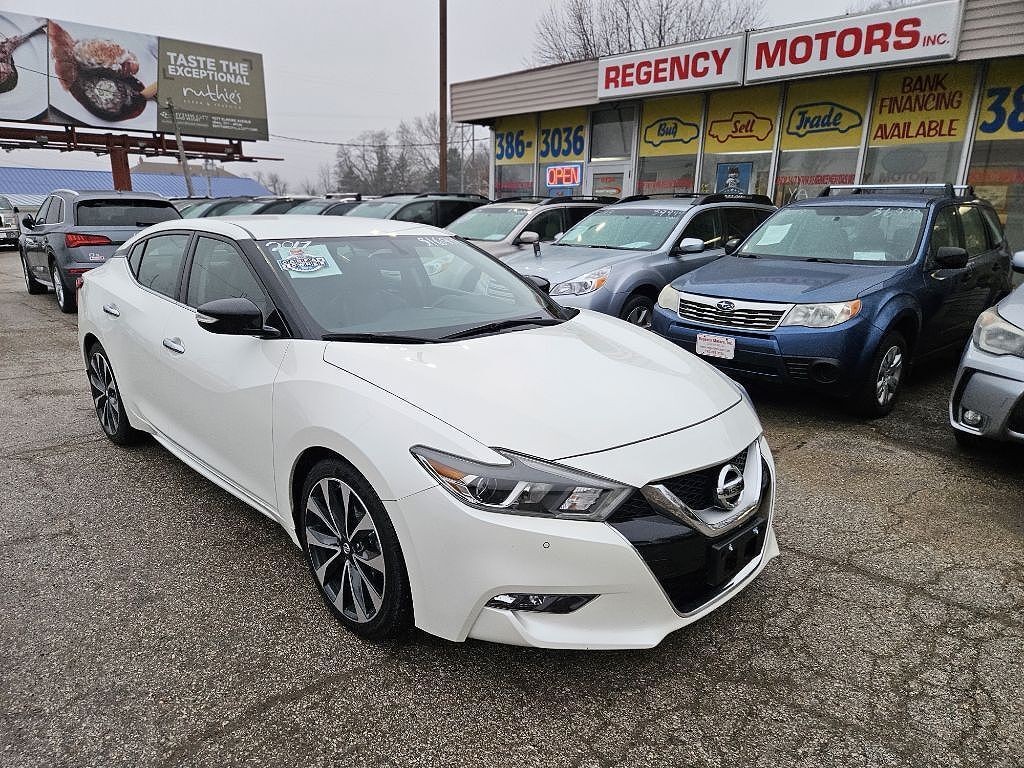 2017 NISSAN Maxima